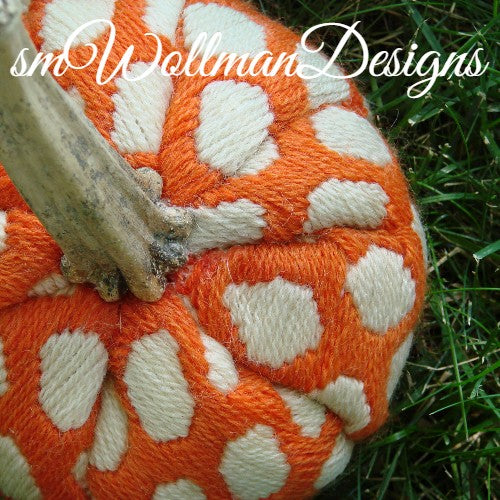 Heirloom Needlepoint Pumpkins(tm)